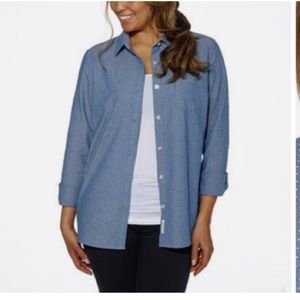 Worn once. Weatherproof Vintage Polka dot long sleeve button down. Size M.